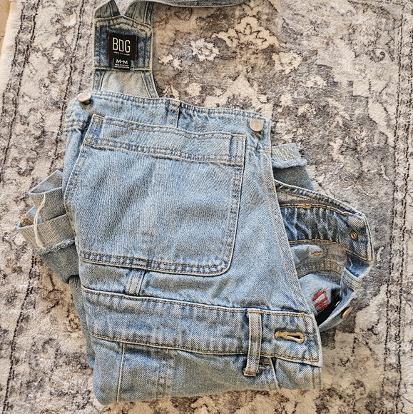 Urban Outfitters Short Overalls - Picture 2 of 5